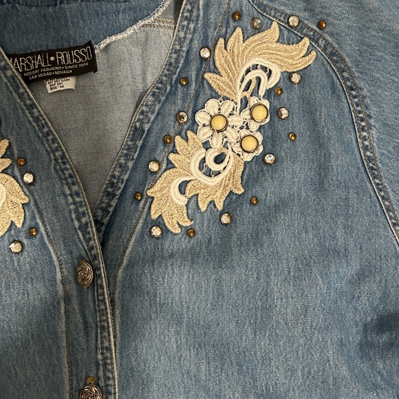 Denim shirt with lace and gem details by Marshall Rousso - Picture 3 of 6